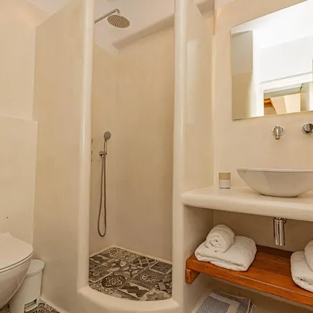 Apartment Strouvalis *